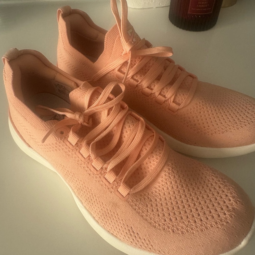 Coral Knit Women's Sneakers